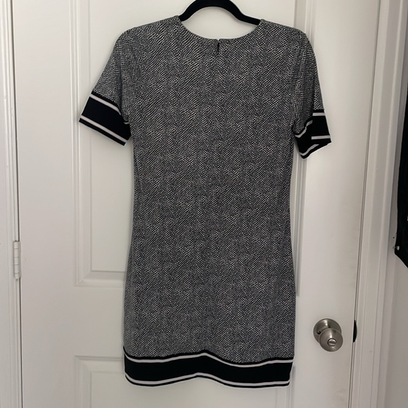 MICHEAL Michael Kors Black White and Gray Dress in Petite Small - Picture 6 of 12